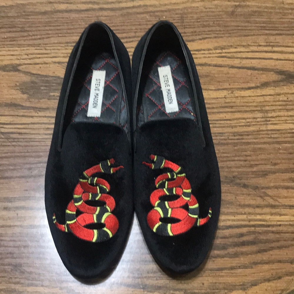 Dress shoes